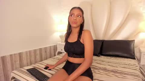 Snapshot of liliaargent chatting on 06/16/26, 12:08 LA online show from 06/16/26, 12:08
