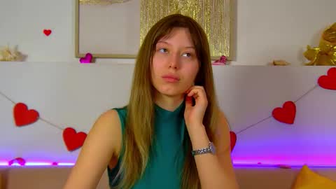 Mia online show from 02/17/26, 06:43