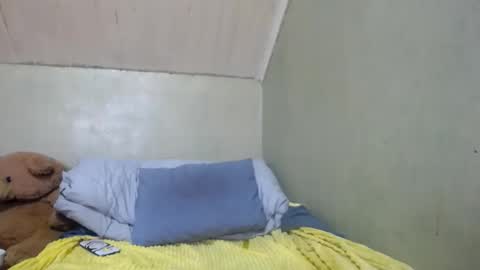 liliah online show from 10/16/25, 08:04