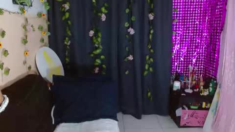 Snapshot of liliandoll chatting on 04/07/26, 11:48 yesica online show from 04/07/26, 11:48