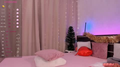Snapshot of lilianedgars chatting on 12/22/24, 12:38 Lilian online show from 12/22/24, 12:38