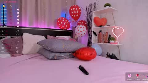 Snapshot of lilianedgars chatting on 02/14/25, 11:53 Lilian online show from 02/14/25, 11:53