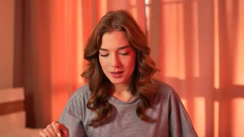 LilianLees online show from 10/01/25, 01:50