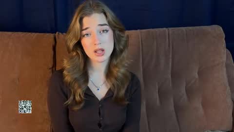 LilianLees online show from 10/06/25, 04:04