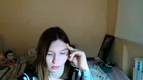 Snapshot of liliawoolf chatting on 10/08/25, 05:10 liliawoolf online show from 10/08/25, 05:10