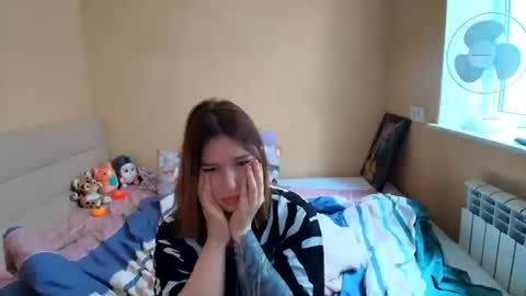 Snapshot of liliawoolf chatting on 10/18/25, 11:44 liliawoolf online show from 10/18/25, 11:44