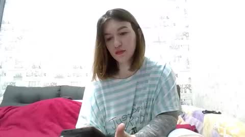 Snapshot of liliawoolf chatting on 10/20/25, 04:02 liliawoolf online show from 10/20/25, 04:02