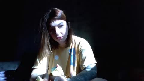 Snapshot of liliawoolf chatting on 10/21/25, 08:15 liliawoolf online show from 10/21/25, 08:15