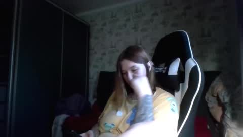 Snapshot of liliawoolf chatting on 11/05/25, 01:22 liliawoolf online show from 11/05/25, 01:22