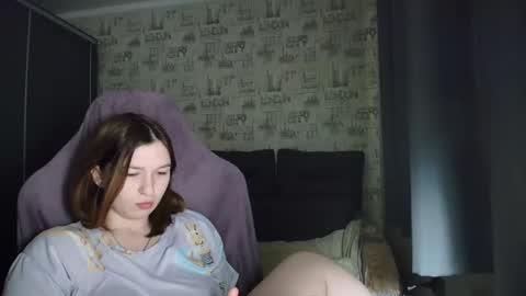 Snapshot of liliawoolf chatting on 11/23/25, 02:33 liliawoolf online show from 11/23/25, 02:33