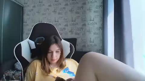 liliawoolf online show from 04/06/26, 08:26