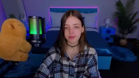 Lili Bakery online show from 09/15/25, 04:34