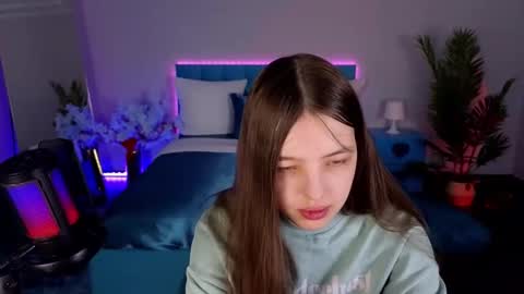 Lili Bakery online show from 02/06/26, 03:22