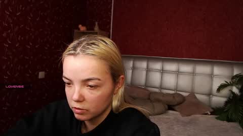 Snapshot of lilieanori chatting on 02/09/25, 05:22 Lilie online show from 02/09/25, 05:22