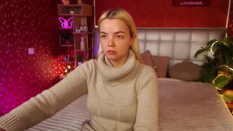 Snapshot of lilieanori chatting on 02/17/25, 03:20 Lilie online show from 02/17/25, 03:20