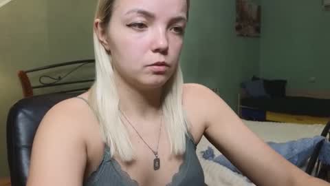 Snapshot of lilieanori chatting on 03/07/25, 08:11 Lilie online show from 03/07/25, 08:11