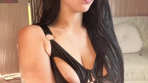 Lilieth  online show from 10/17/25, 01:14