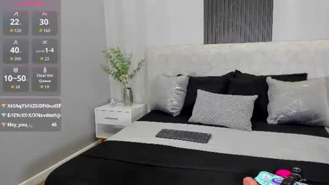 Snapshot of lilii_peach chatting on 07/10/26, 12:37 lilii peach online show from 07/10/26, 12:37