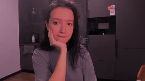 Snapshot of lililaluna chatting on 12/14/24, 03:04 ... online show from 12/14/24, 03:04