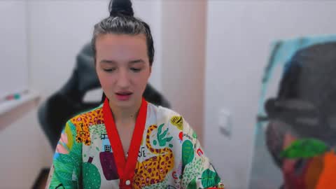 Snapshot of lililaluna chatting on 01/12/25, 03:46 ... online show from 01/12/25, 03:46