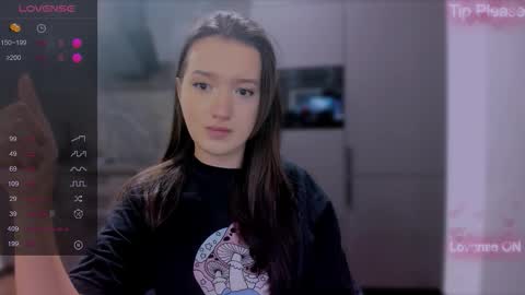 Snapshot of lililaluna chatting on 09/29/25, 08:13 ... online show from 09/29/25, 08:13