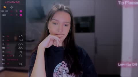 Snapshot of lililaluna chatting on 09/30/25, 06:35 ... online show from 09/30/25, 06:35