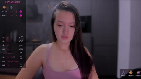 Snapshot of lililaluna chatting on 10/16/25, 06:53 ... online show from 10/16/25, 06:53