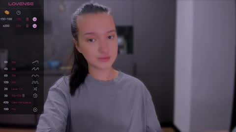 Snapshot of lililaluna chatting on 10/28/25, 06:54 ... online show from 10/28/25, 06:54