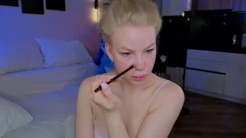 lililok101 online show from 05/13/26, 01:36