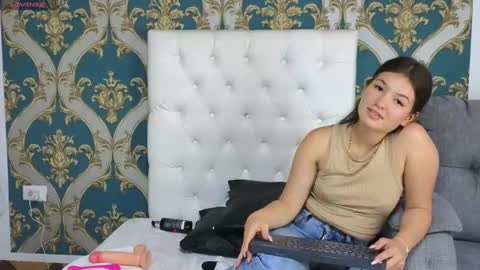 lilimini online show from 12/26/24, 10:41