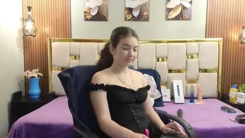 lilimini online show from 04/13/26, 07:41