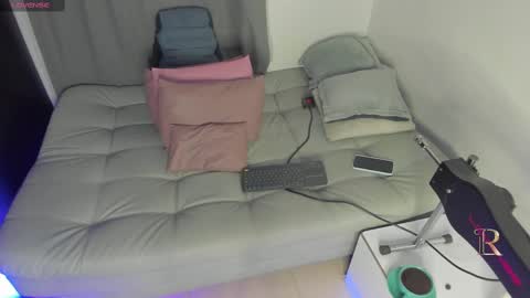 lilirouse online show from 10/08/25, 09:07