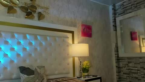 lilit online show from 04/24/26, 12:07