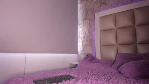 Lilit online show from 12/13/24, 01:22