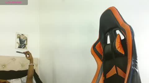 Snapshot of lilit_kyteler chatting on 12/17/24, 10:32 Lilit Kyteler online show from 12/17/24, 10:32