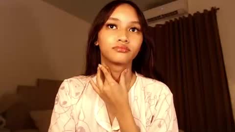 Snapshot of lilit_sensual chatting on 09/21/25, 02:57 Chloe online show from 09/21/25, 02:57