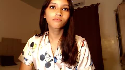 Snapshot of lilit_sensual chatting on 10/06/25, 05:16 Chloe online show from 10/06/25, 05:16