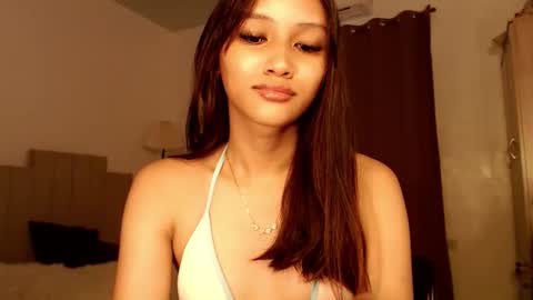 Snapshot of lilit_sensual chatting on 10/07/25, 06:10 Chloe online show from 10/07/25, 06:10