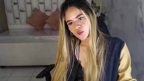 Snapshot of lilith4_s chatting on 09/15/25, 03:23 Lilith online show from 09/15/25, 03:23