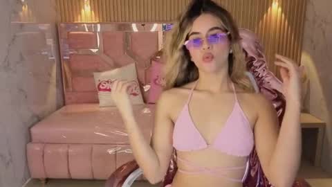 Snapshot of lilith4_s chatting on 12/16/25, 08:14 Lilith online show from 12/16/25, 08:14