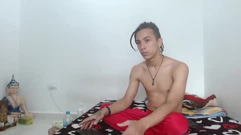 Snapshot of lilith_and_marcusblain chatting on 03/11/25, 02:29 Lili  Marcus online show from 03/11/25, 02:29