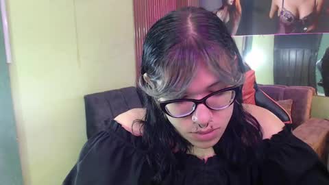 Snapshot of lilith_ayanami chatting on 05/07/26, 11:37 lilith online show from 05/07/26, 11:37