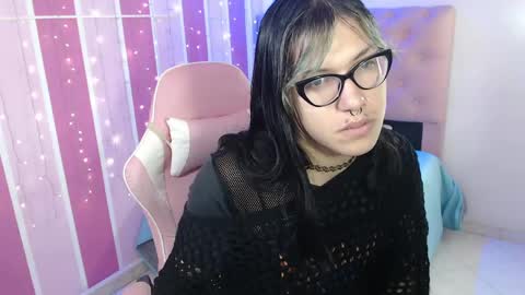 Snapshot of lilith_ayanami chatting on 05/25/26, 02:23 lilith online show from 05/25/26, 02:23