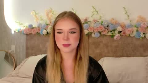 Snapshot of lilith_bonheur chatting on 04/28/26, 01:15 Lilith Bonheur online show from 04/28/26, 01:15