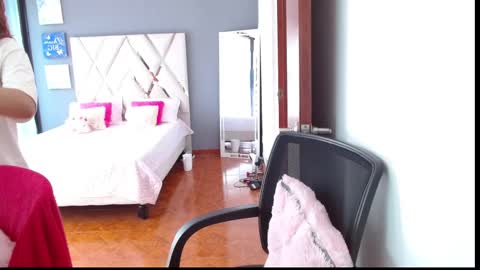 Snapshot of lilith_cut3 chatting on 12/16/25, 08:14 lili online show from 12/16/25, 08:14