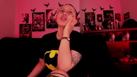 Snapshot of lilith_deveraux_ chatting on 07/14/26, 04:06 MISTRESS LILITH online show from 07/14/26, 04:06