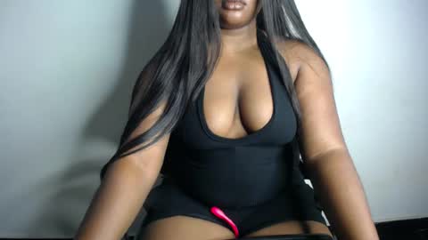 Snapshot of lilith_lala chatting on 07/20/26, 10:56 tina online show from 07/20/26, 10:56