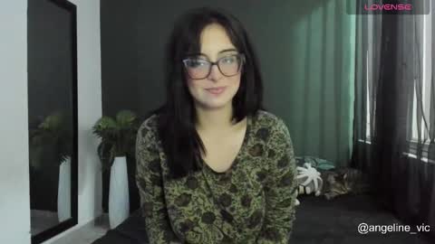 Snapshot of lilith_lennox chatting on 03/20/26, 12:37 lilith online show from 03/20/26, 12:37