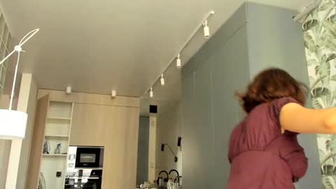 Snapshot of lilith_lutherlow chatting on 11/06/25, 09:43 lilith online show from 11/06/25, 09:43