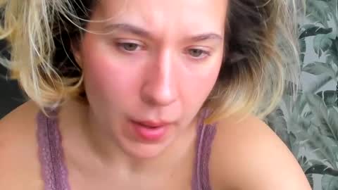 Snapshot of lilith_lutherlow chatting on 04/10/26, 11:15 lilith online show from 04/10/26, 11:15